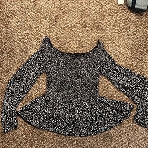 Off the Should Flower Top